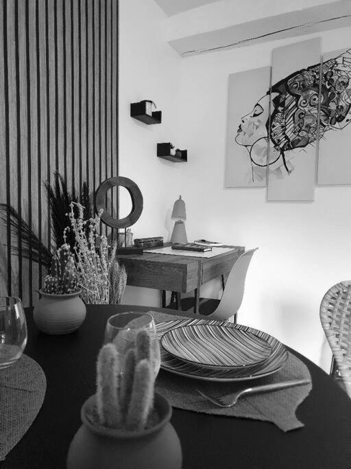 Le Joli'Mans: Newly Renovated Apartment Near Historic Quarter Le Mans Exterior photo